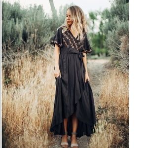Piper & Scoot Parklan Embroidered Wrap Dress L